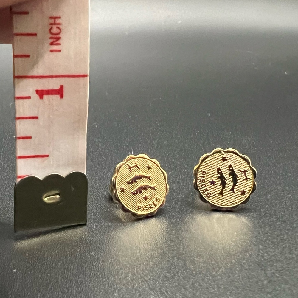 Pisces Gold Tone Stud Earrings Astrology Zodiac Sign boho - Picture 3 of 3